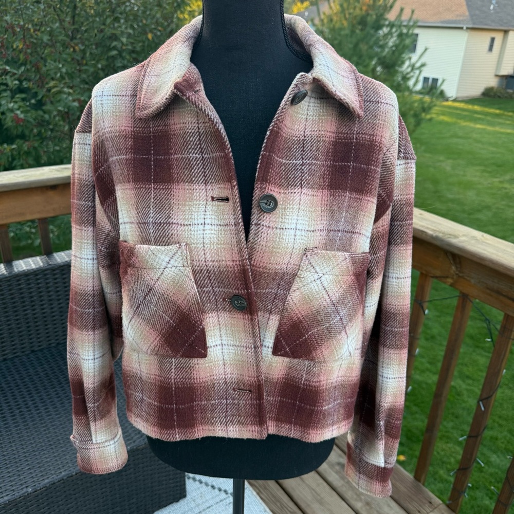 Crop Jacket Shacket M Fleece Cozy Plaid Fall Brown Button Up For The Republic